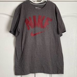 Men’s Nike T-shirt